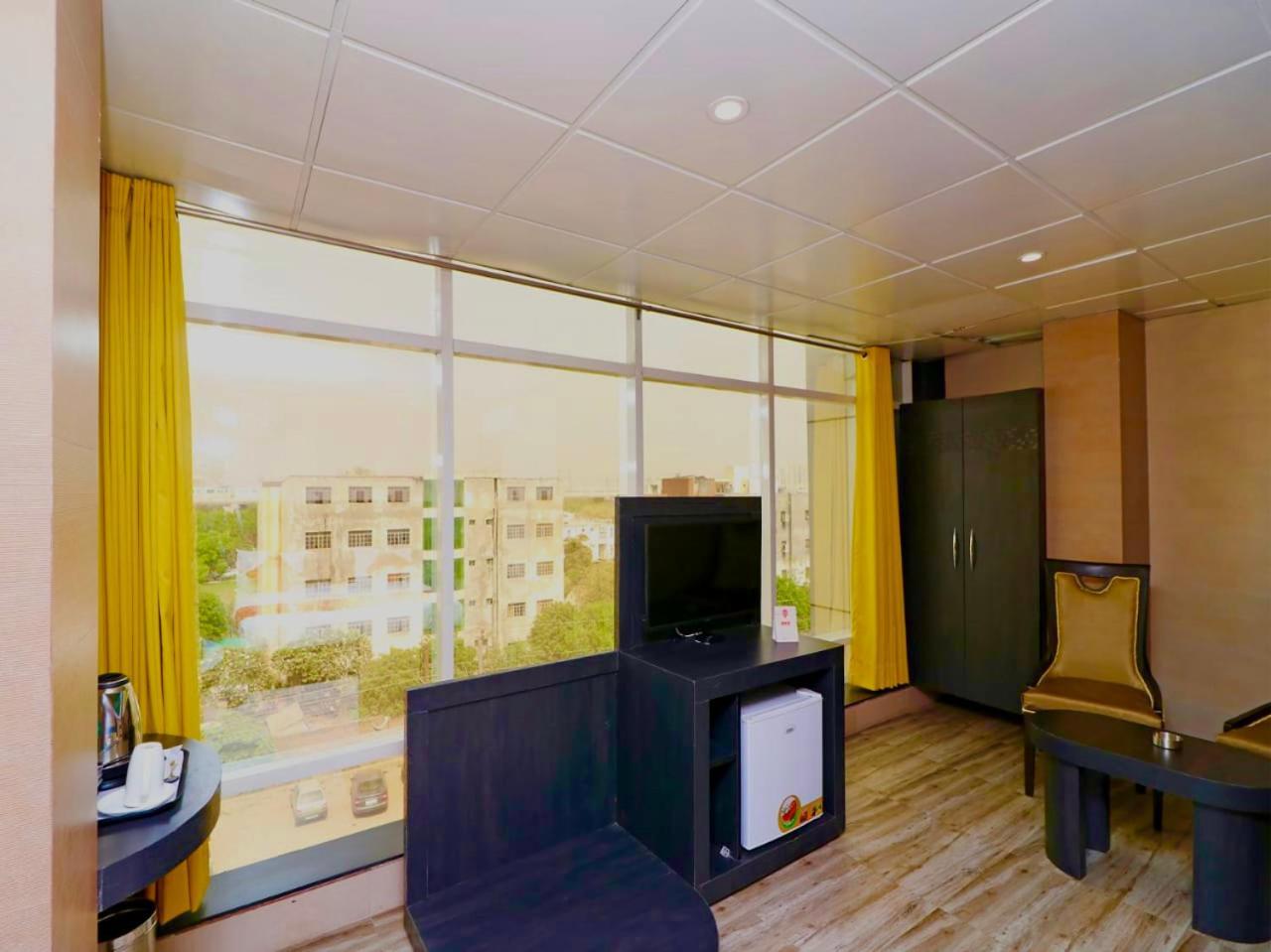 Ace Prime Hotel Greater Noida Exterior foto